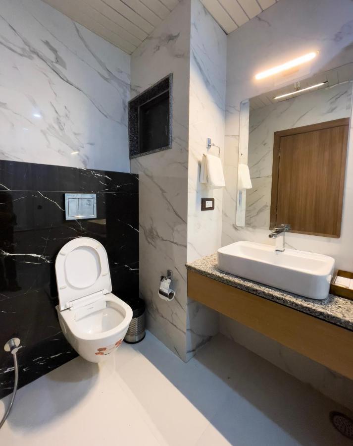 Hotel Westend أُودايبور المظهر الخارجي الصورة