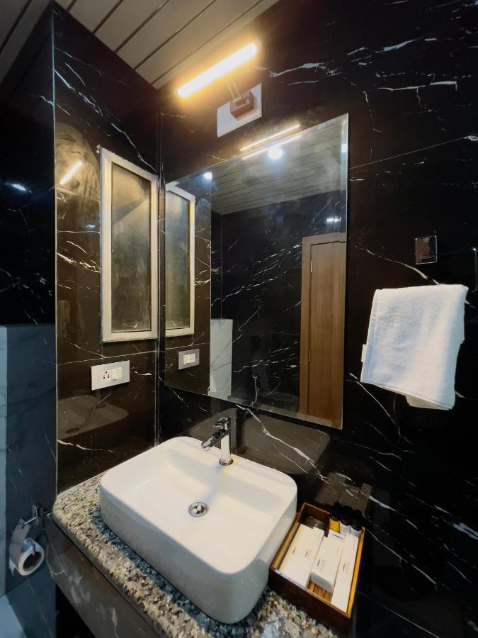 Hotel Westend أُودايبور المظهر الخارجي الصورة